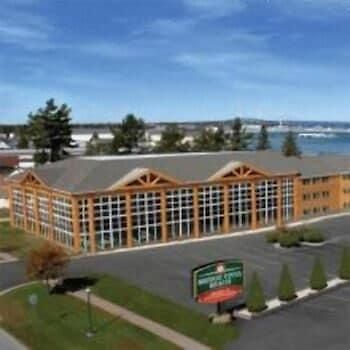 Bridge Vista Beach Hotel And Convention Center Mackinaw City Extérieur photo