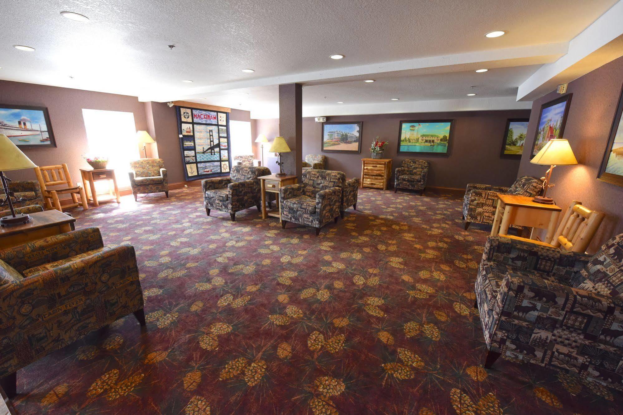 Bridge Vista Beach Hotel And Convention Center Mackinaw City Extérieur photo