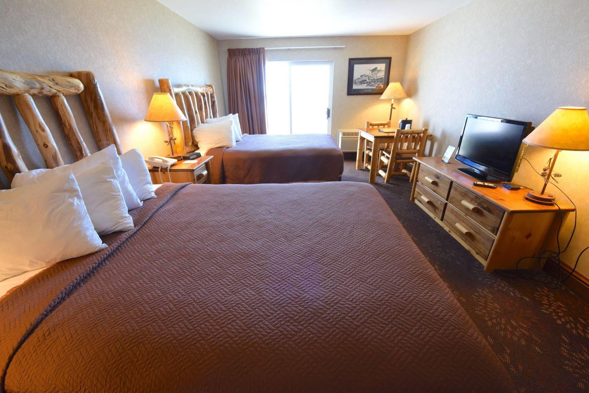 Bridge Vista Beach Hotel And Convention Center Mackinaw City Extérieur photo