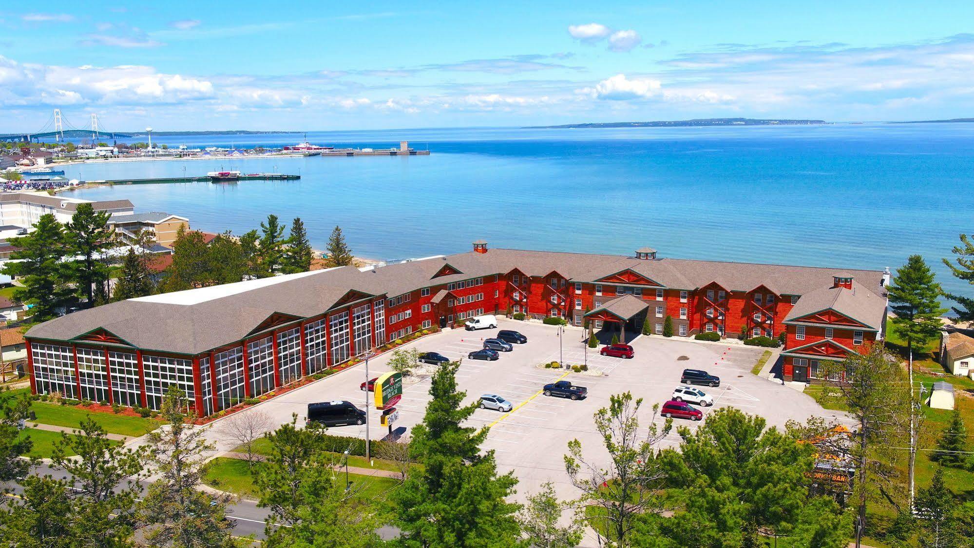 Bridge Vista Beach Hotel And Convention Center Mackinaw City Extérieur photo